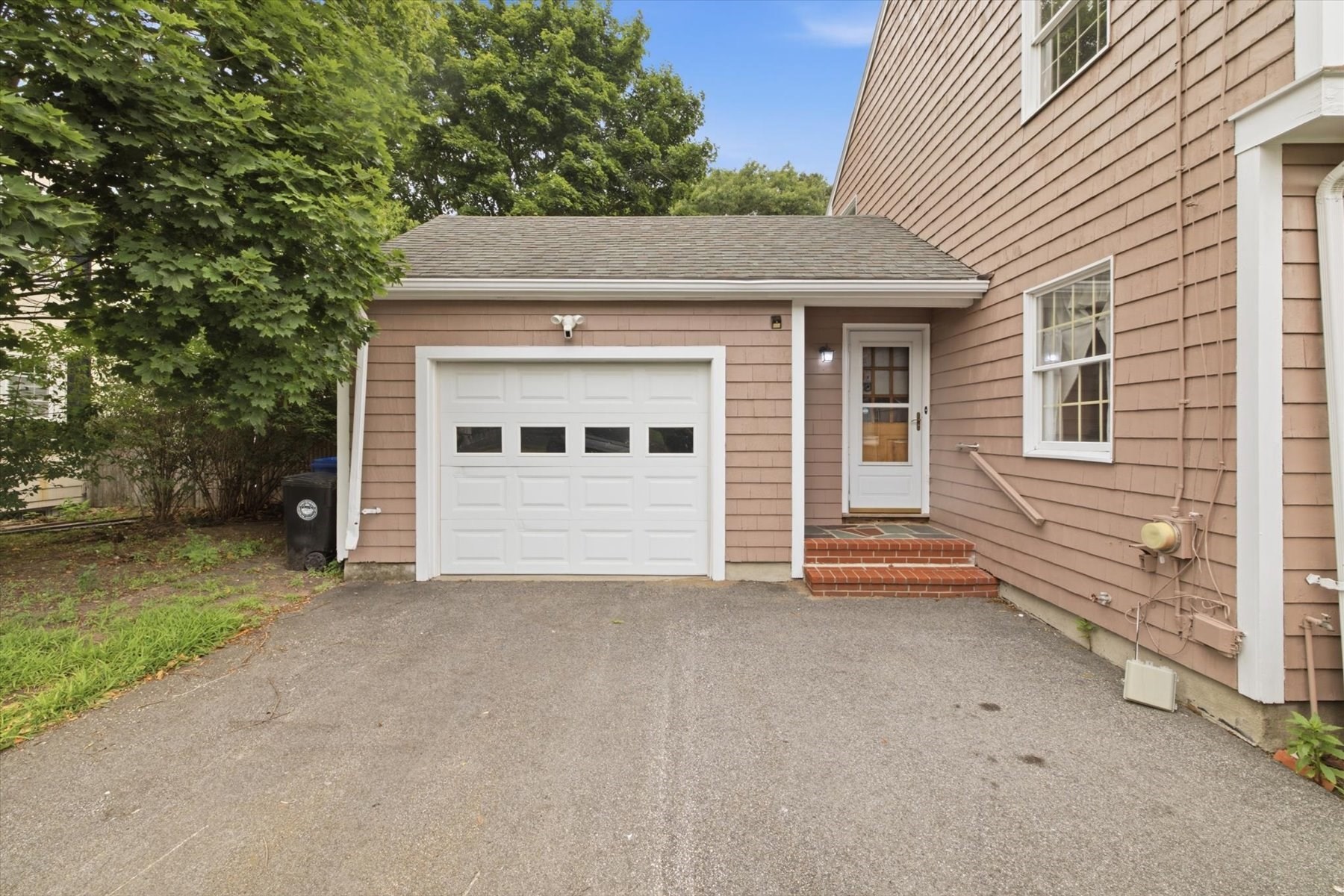 106 Edge Hill Rd Property Photo 3