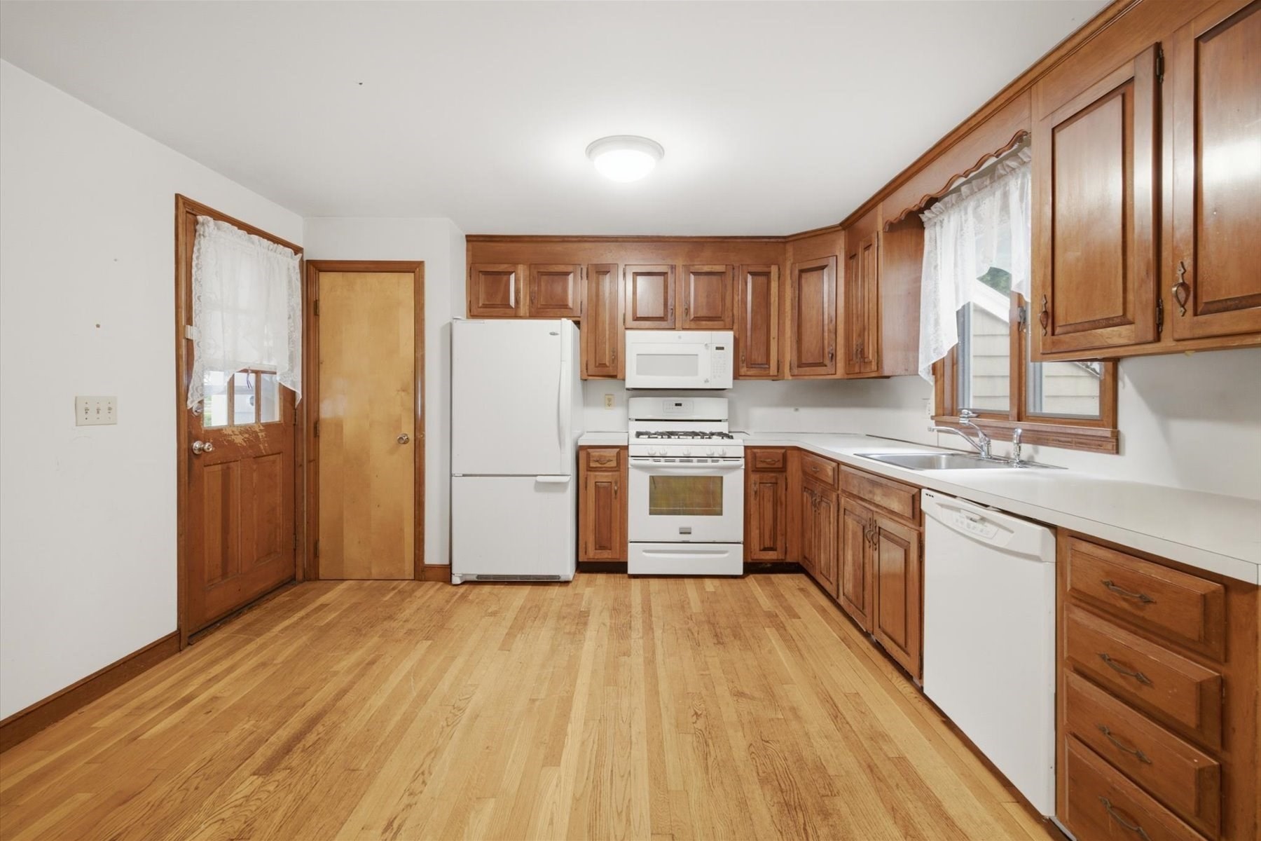 106 Edge Hill Rd Property Photo 8
