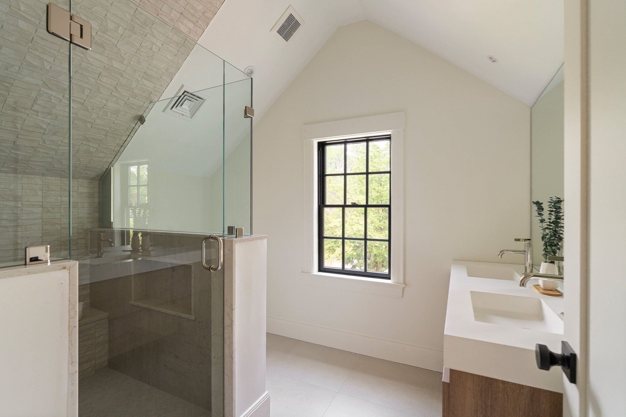 9a Mt. Auburn Street # A Property Photo 16