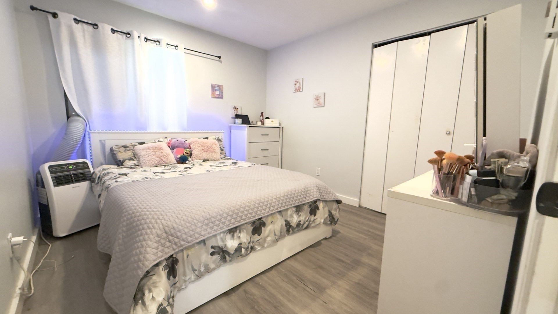 800 Bearses Way Property Photo 7