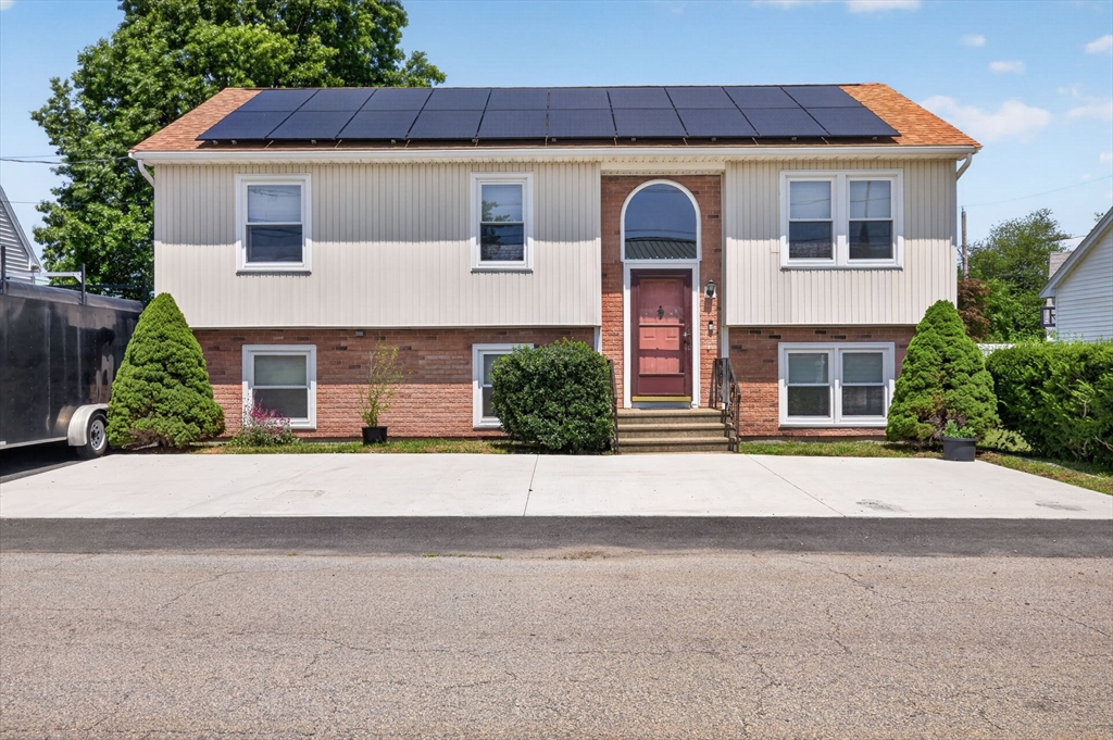 158 Amity St Property Photo 1