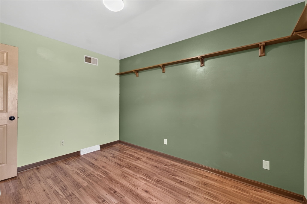 158 Amity St Property Photo 15