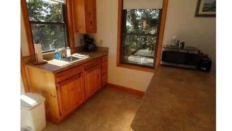 85 Thatcher Rd # 2 Property Photo 6