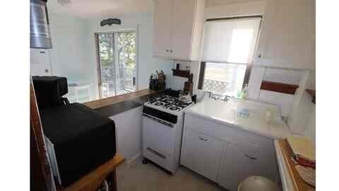85 Thatcher Rd # 2 Property Photo 12