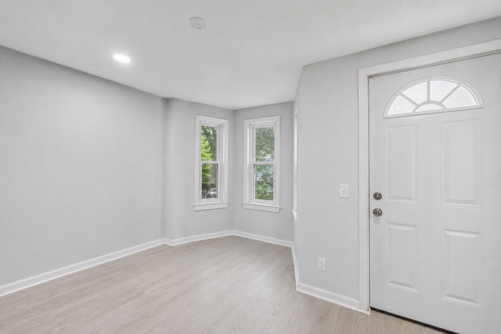 14 Condon St Property Photo 2