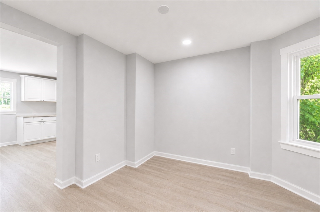 14 Condon St Property Photo 5