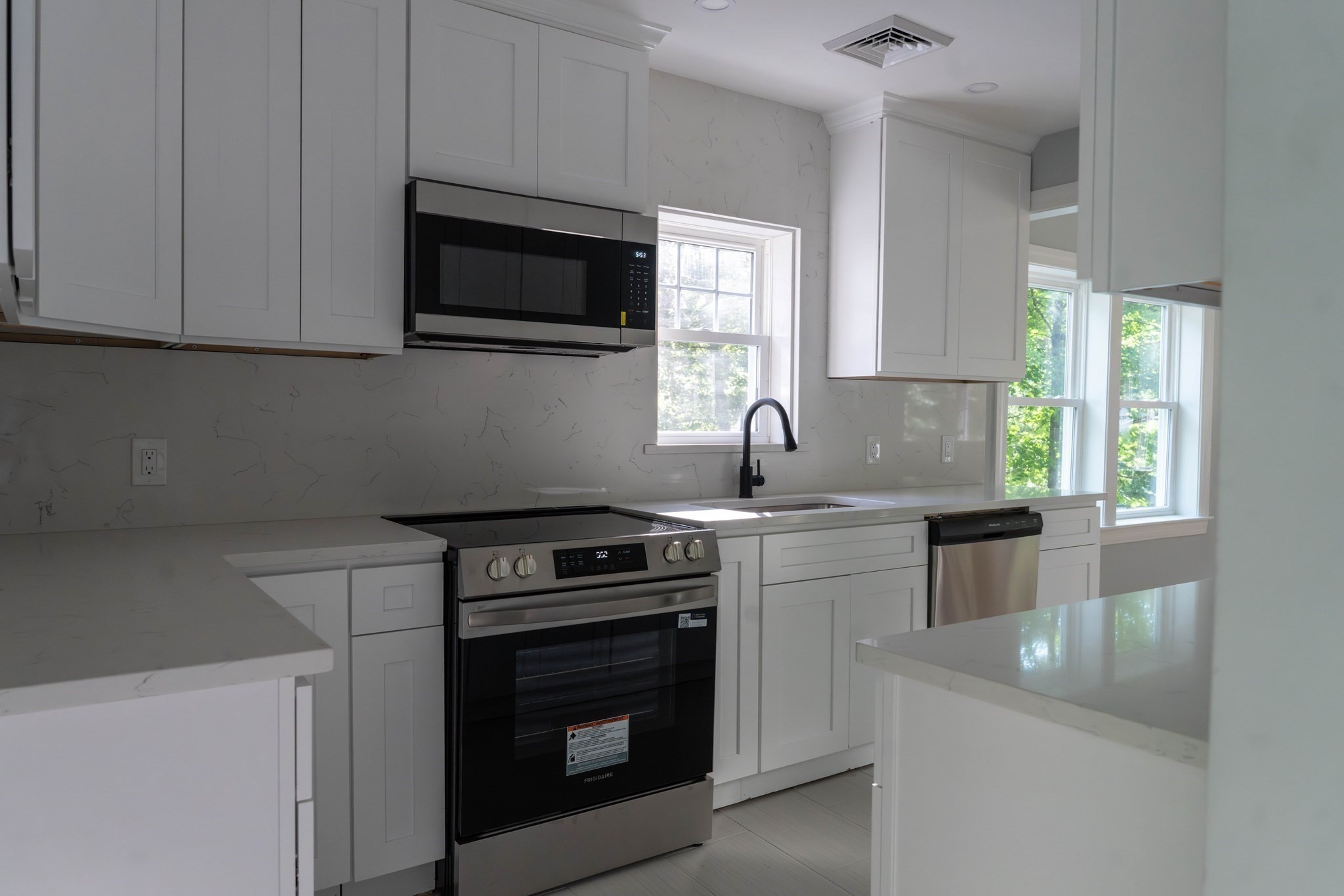 177 Hartford Ave E Property Photo 5