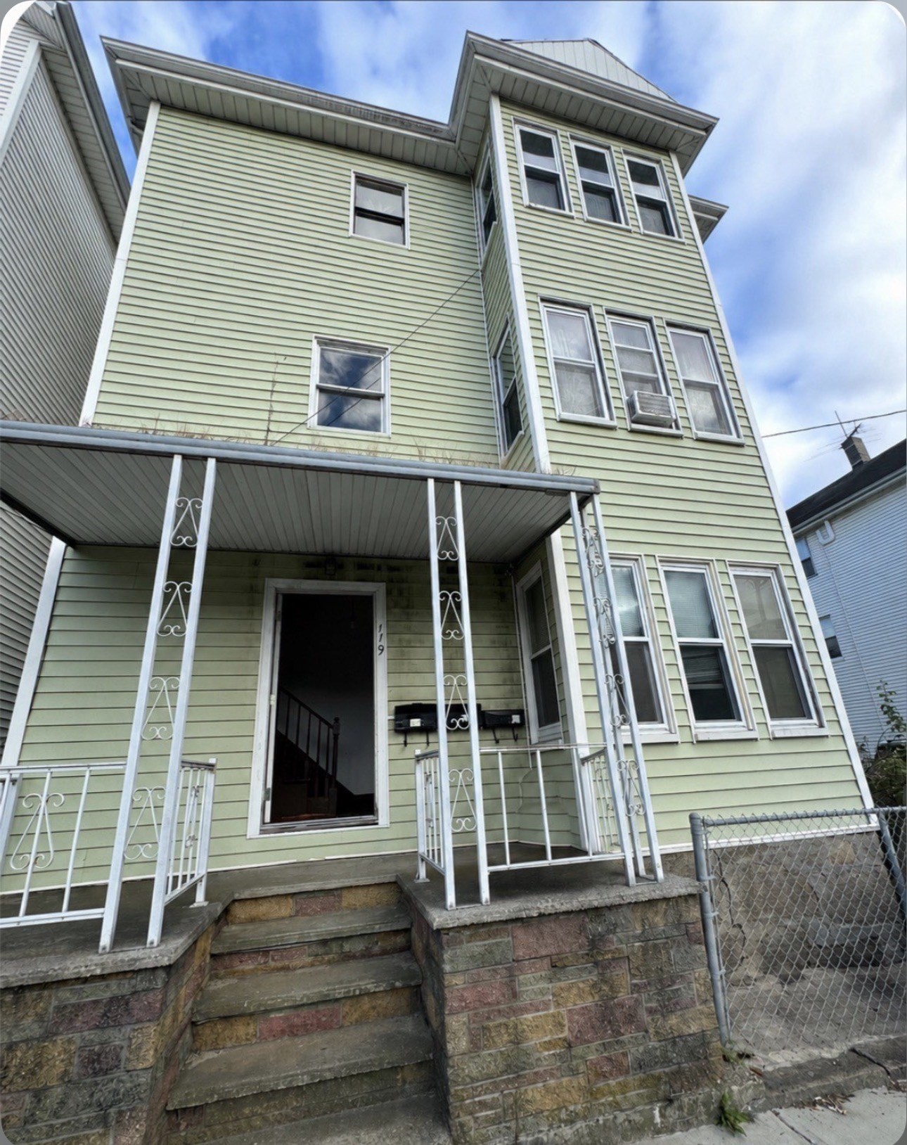 119 Robeson St # 2 Property Photo 3