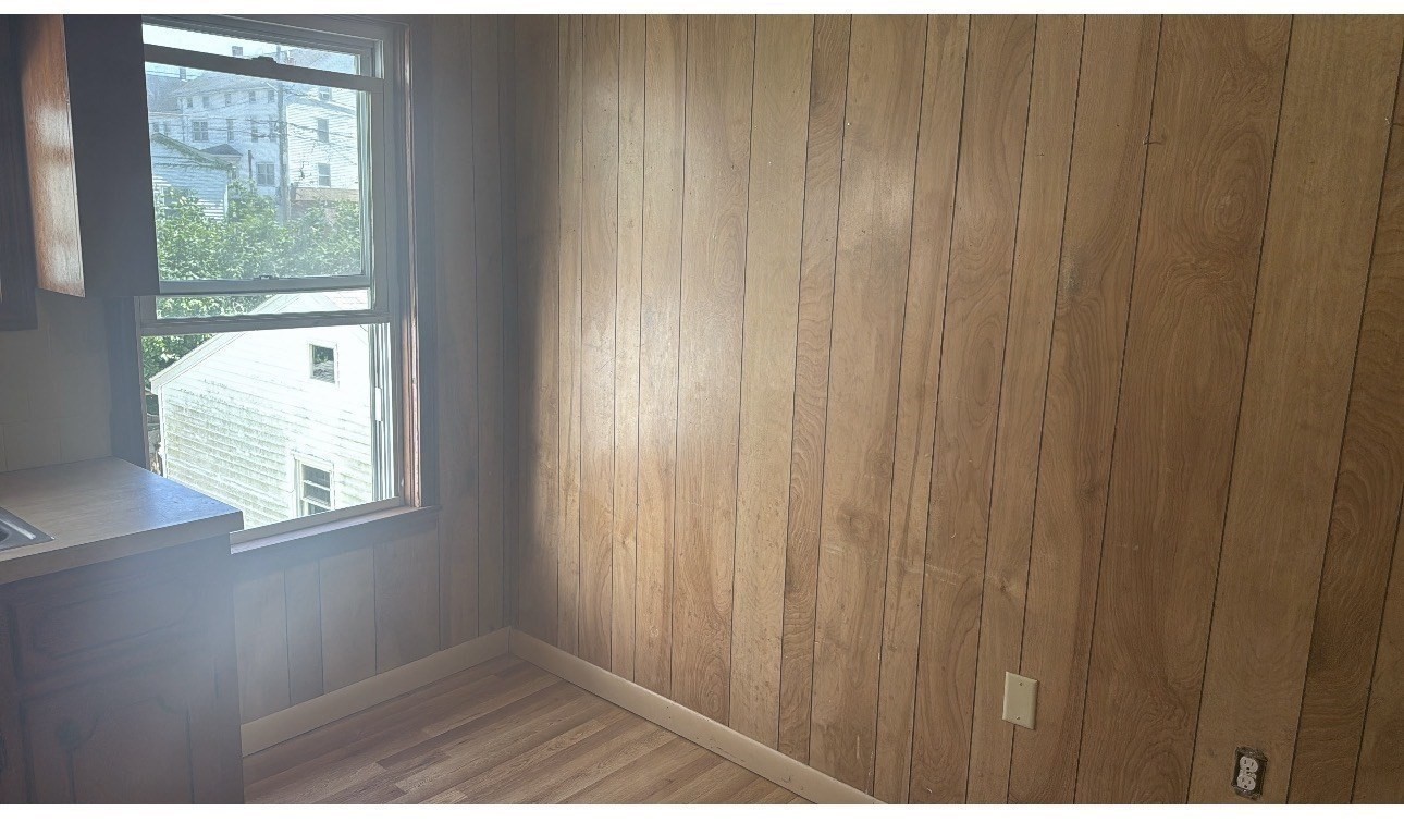 119 Robeson St # 2 Property Photo 6
