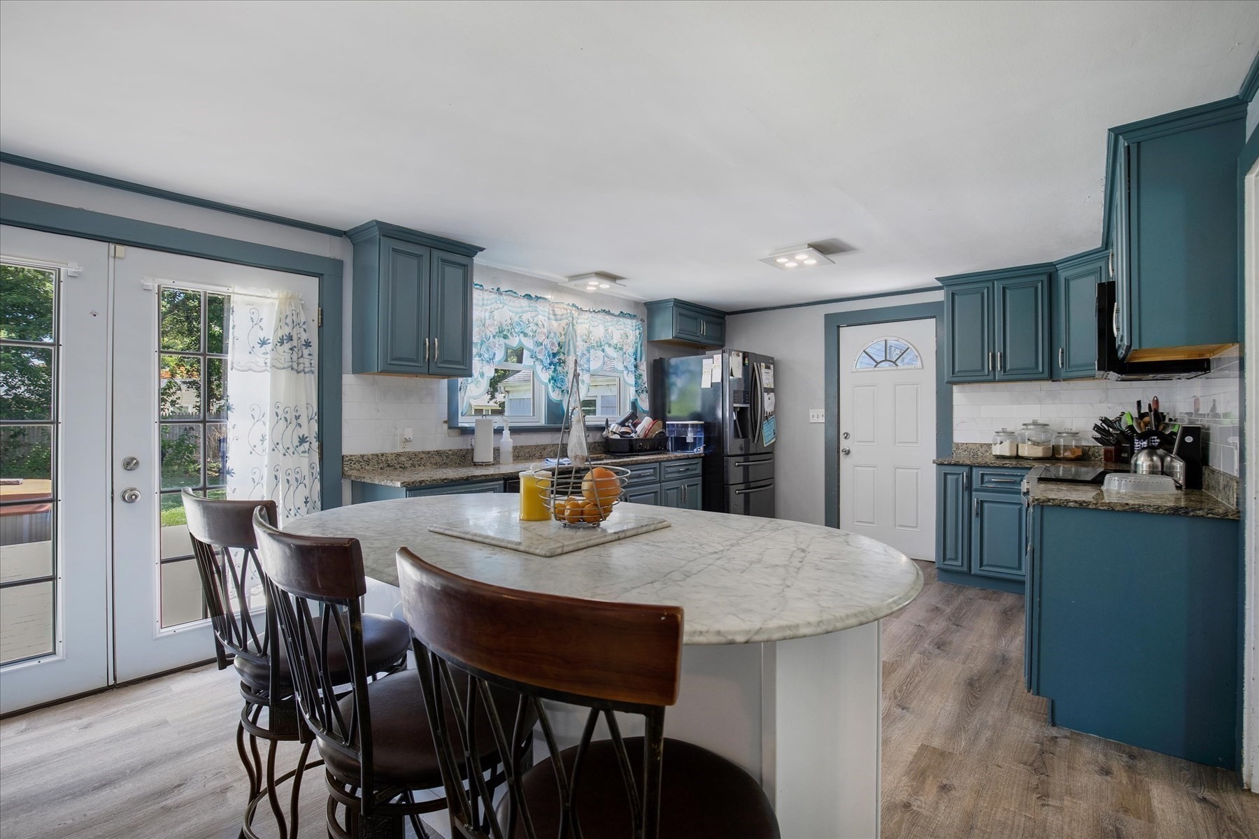 160 Lincoln Rd. Property Photo 6