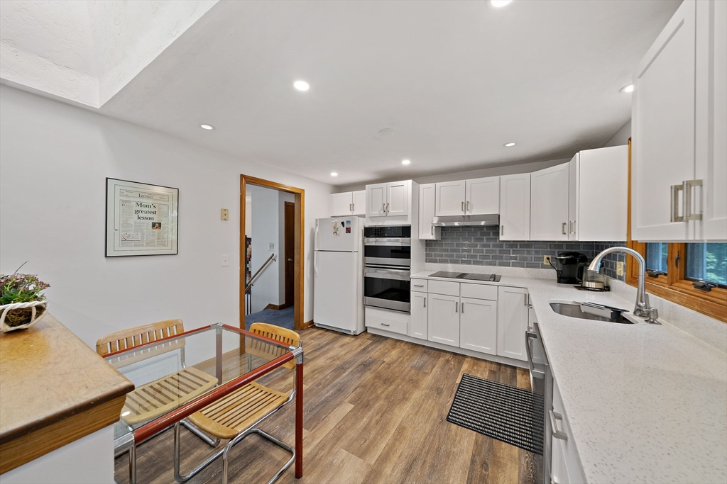 53 Lafayette St Property Photo 6