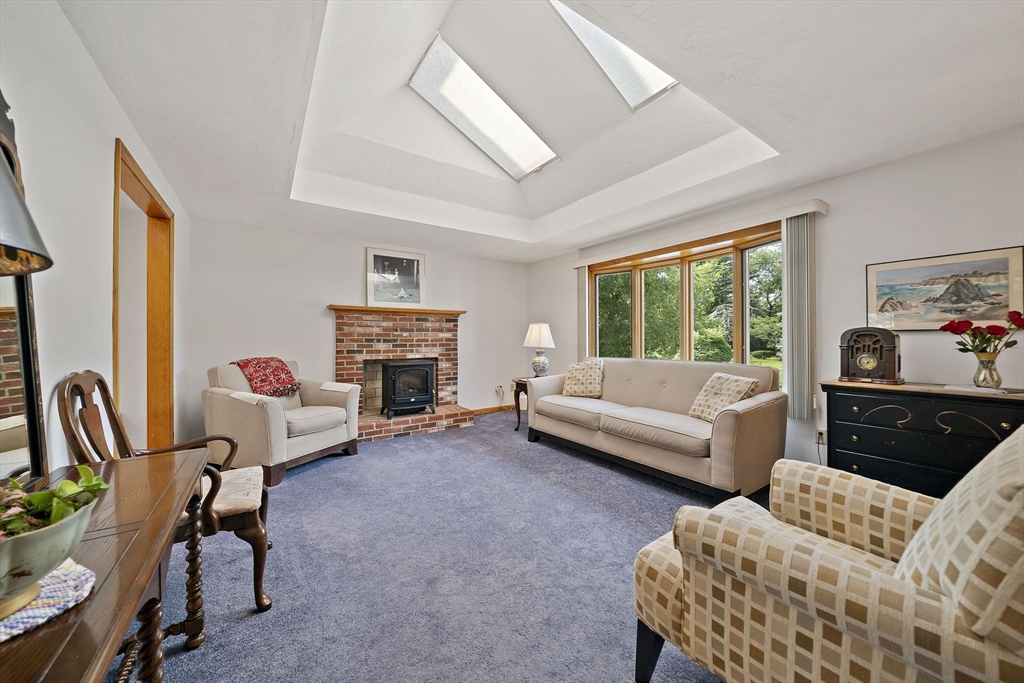 53 Lafayette St Property Photo 11