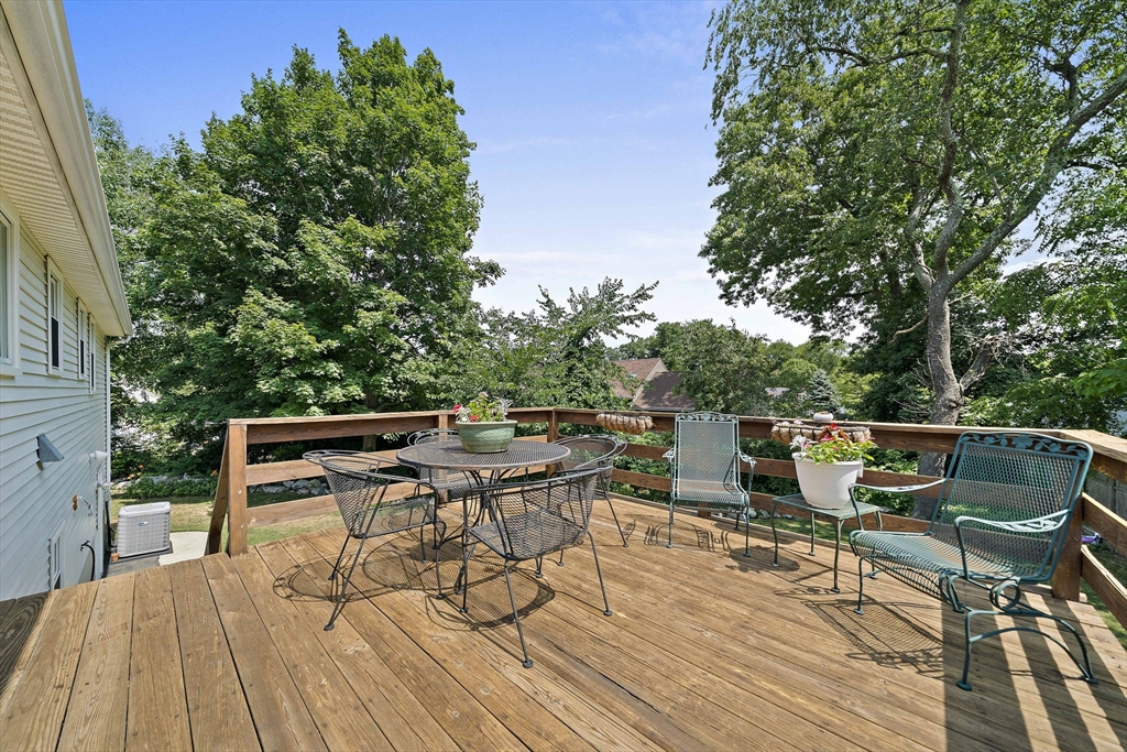 53 Lafayette St Property Photo 23