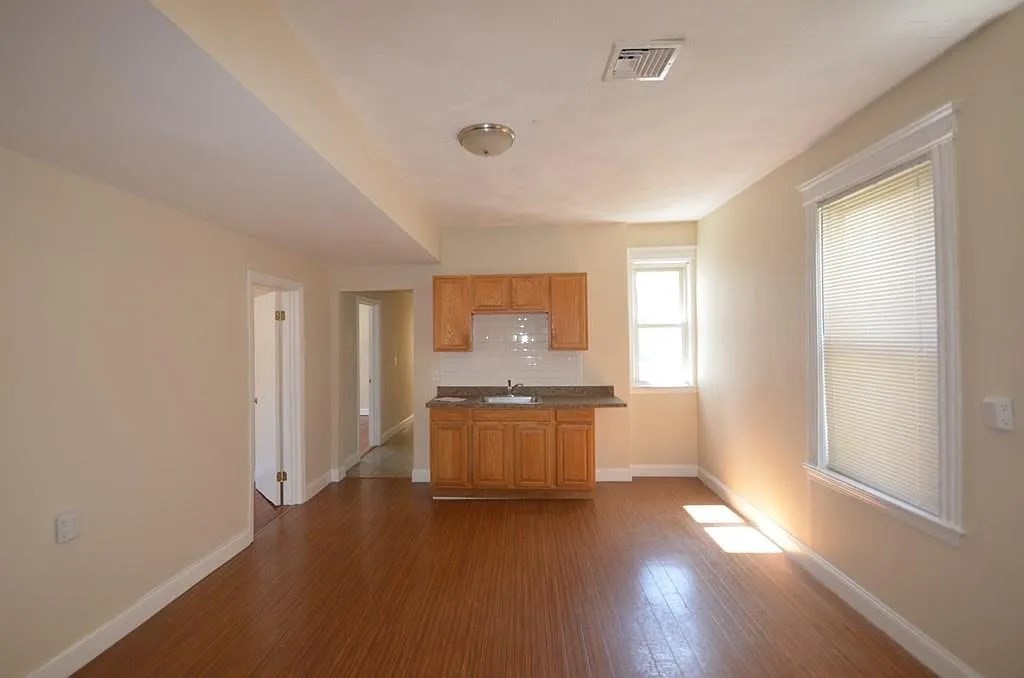 279 Broadway St # 2F Property Photo 1