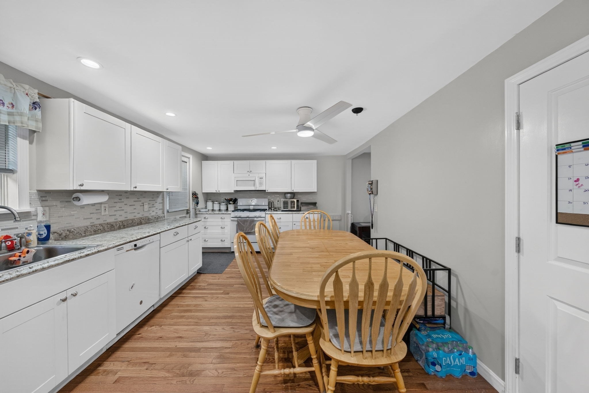 60 Harriett Ave Property Photo 10