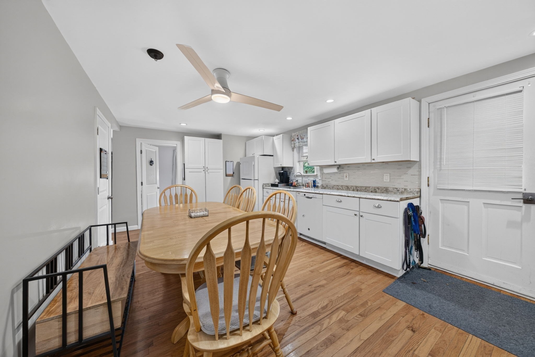 60 Harriett Ave Property Photo 13