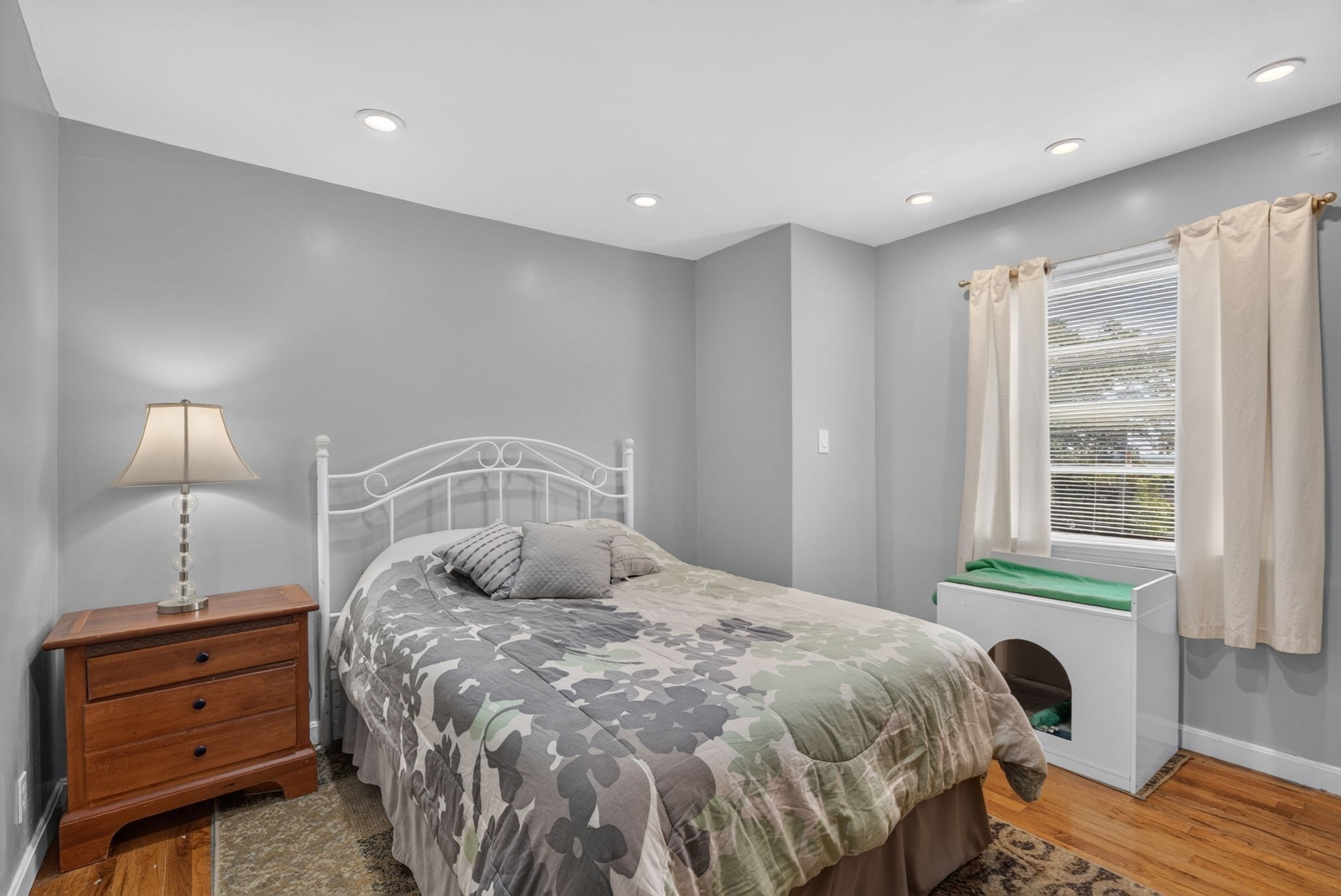 60 Harriett Ave Property Photo 25