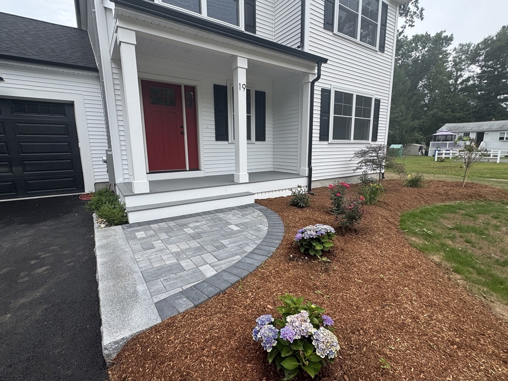 19 Barberry Road Property Photo 3