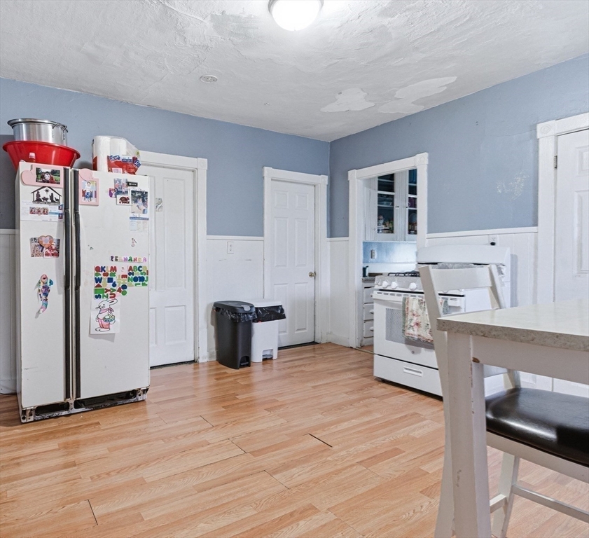 143 Division St Property Photo 16