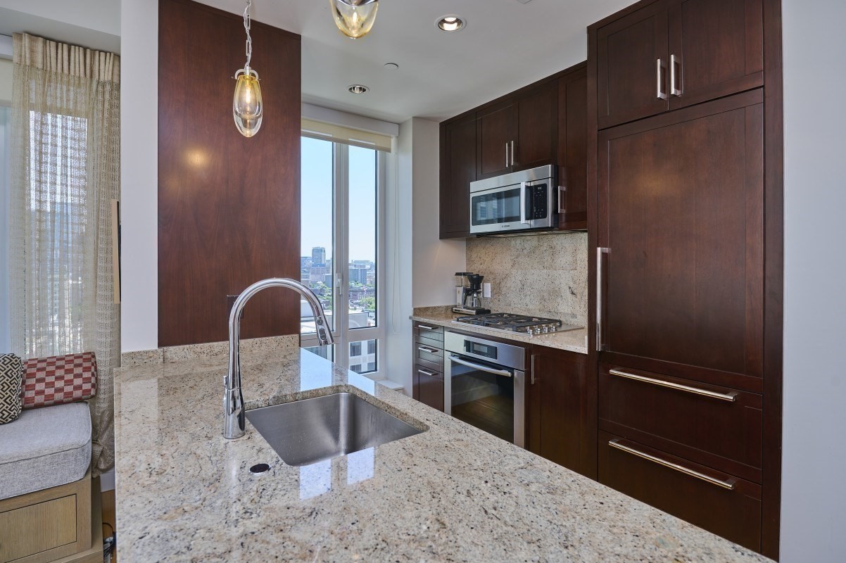 400 Stuart Street # 16k Property Photo 6