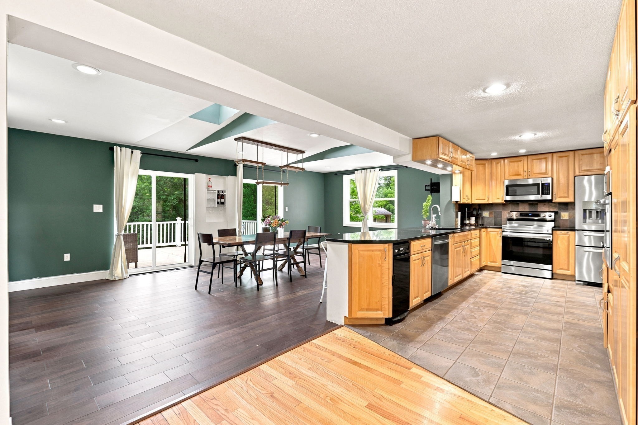 73 Glendale Rd Property Photo 1