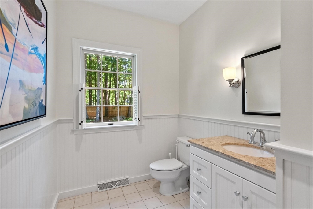 10 Wingate Ln Property Photo 19