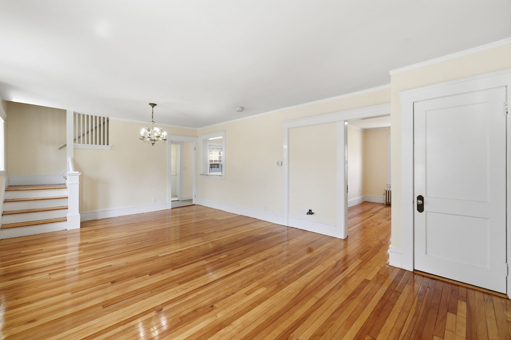 17 Rollinson Road Property Photo 9