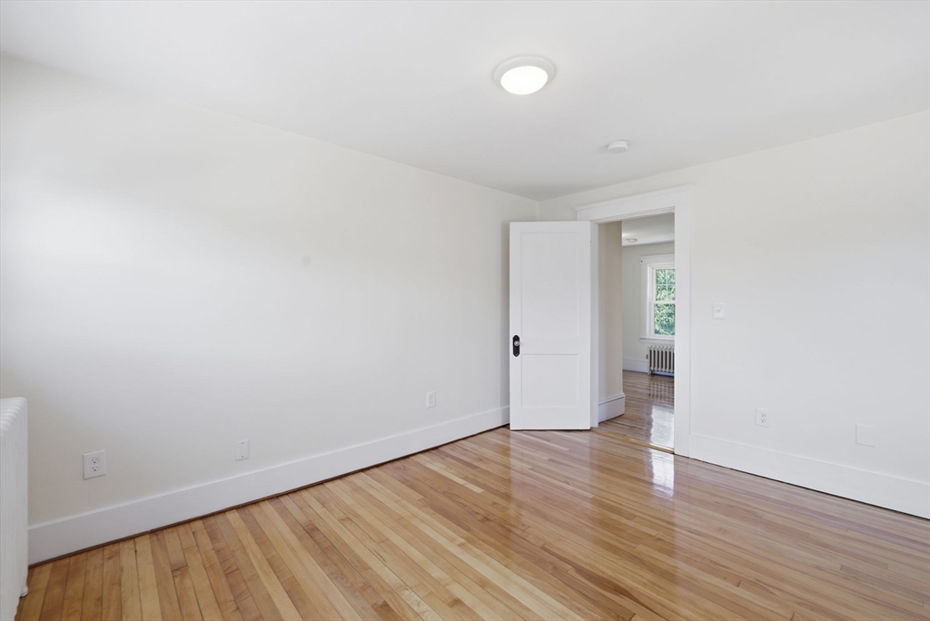 17 Rollinson Road Property Photo 25