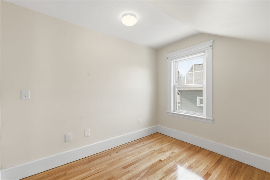 17 Rollinson Road Property Photo 30