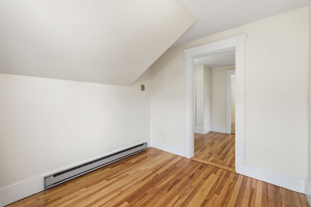17 Rollinson Road Property Photo 32