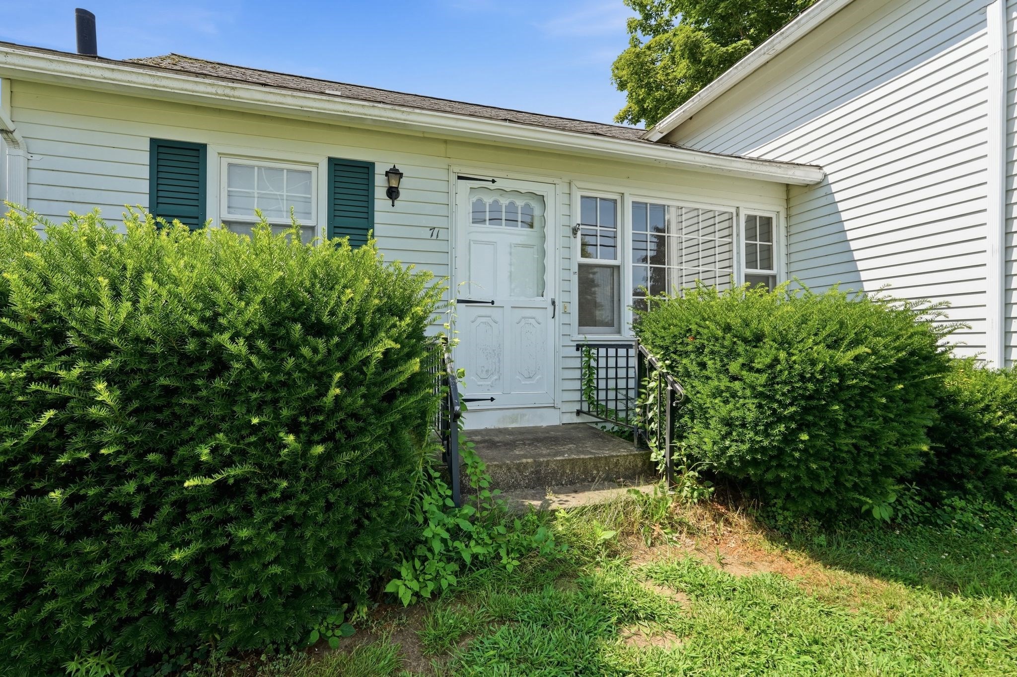 71 Chestnut St Property Photo 4
