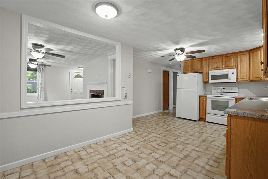 35 Park Forest Rd Property Photo 3