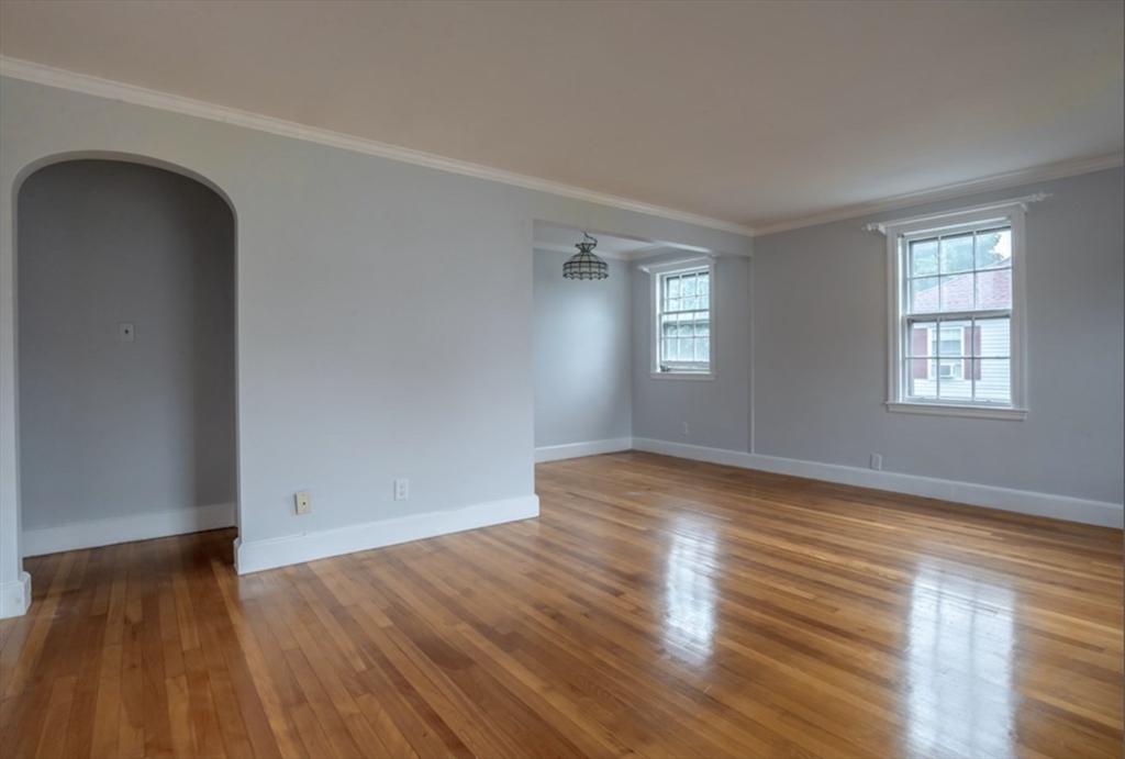 71 Tyler St Property Photo 2