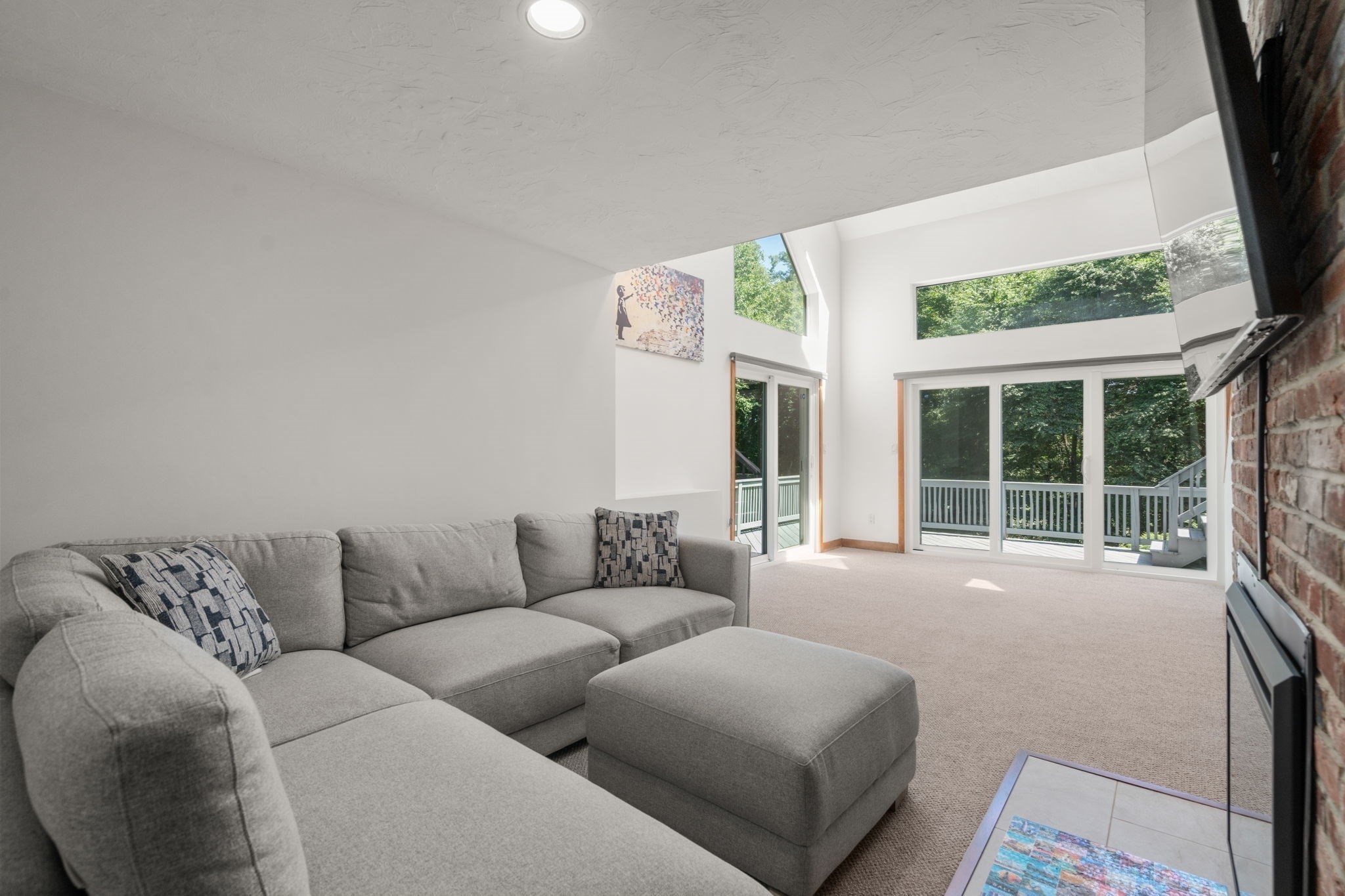 7 Larch Rd Property Photo 9