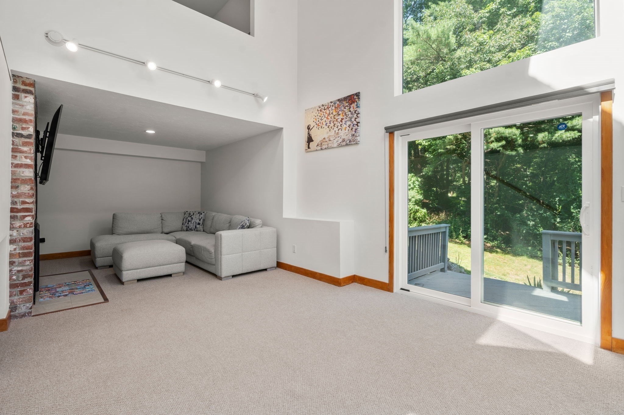 7 Larch Rd Property Photo 10