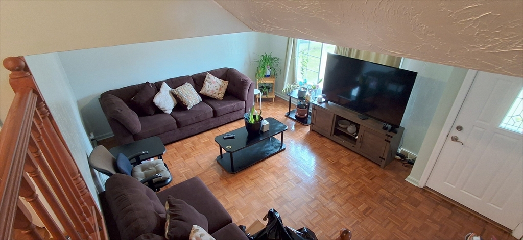 54 Carter St Property Photo 6