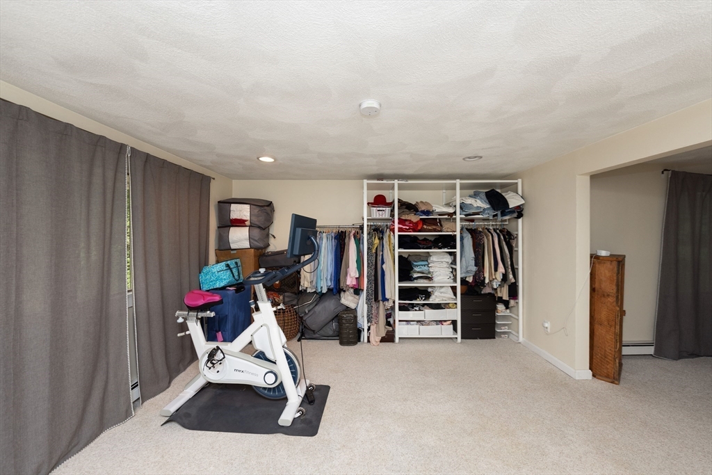 92 Brook St Property Photo 8