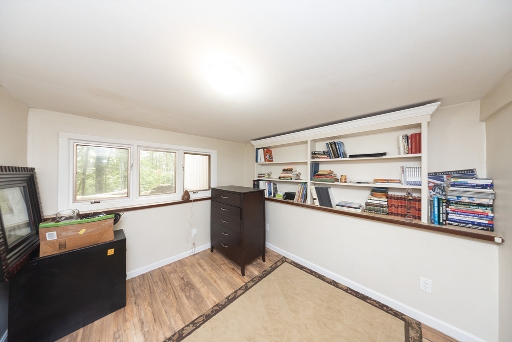 92 Brook St Property Photo 30