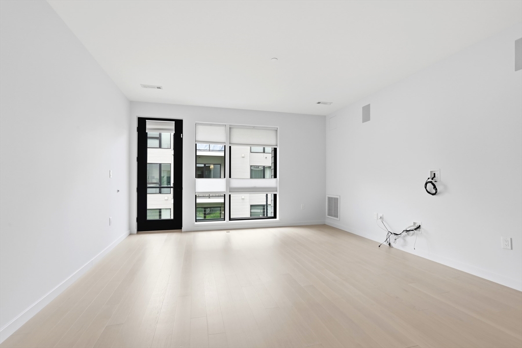 45 W 3rd St # 413 Property Photo 6