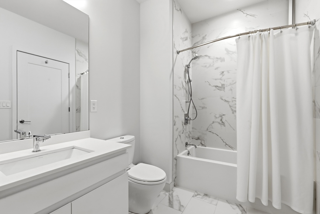 45 W 3rd St # 413 Property Photo 12