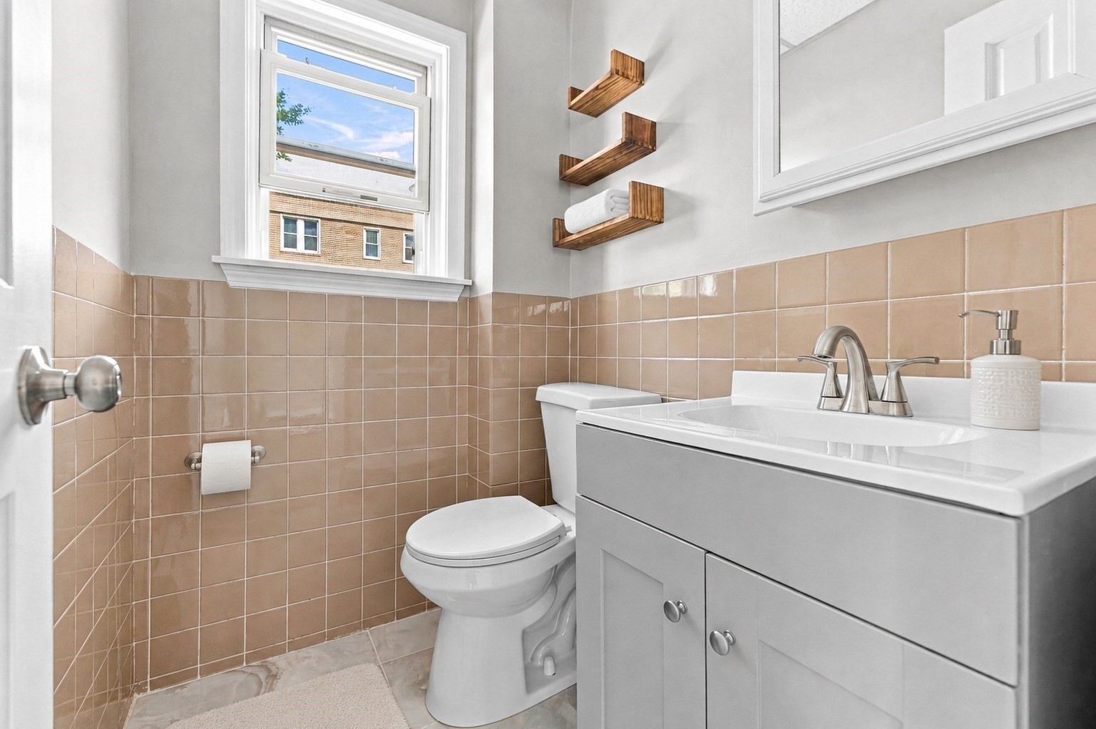 100 Melville St Property Photo 11