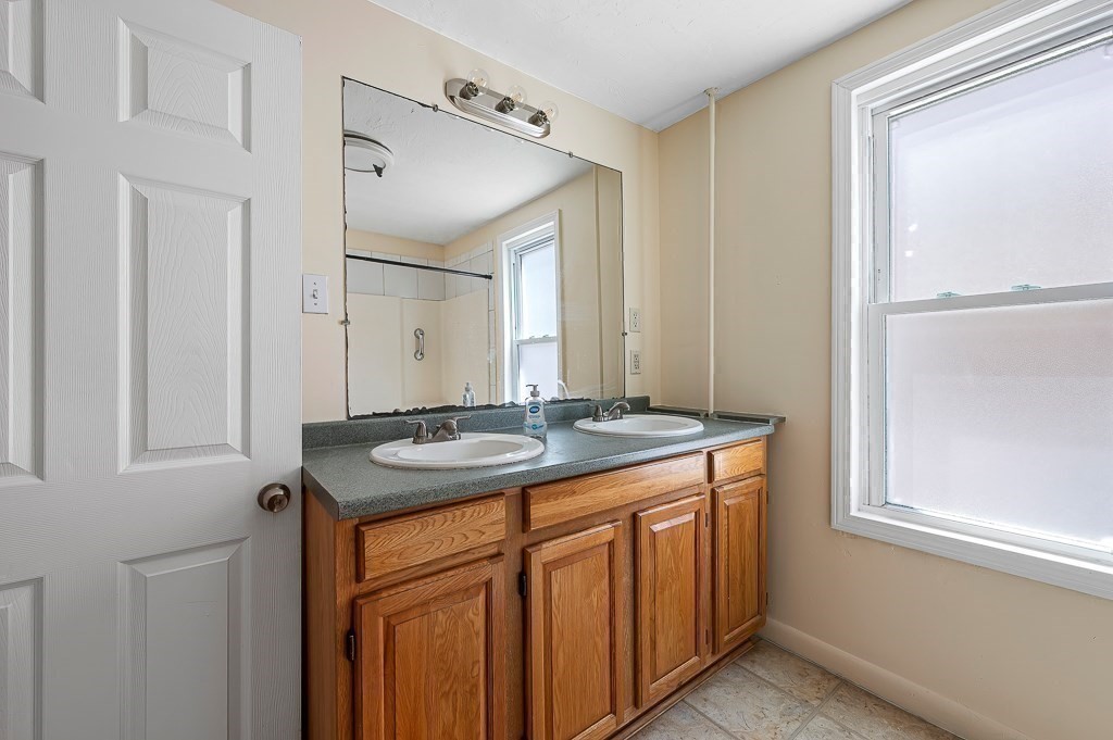 352 Daniels St Property Photo 32