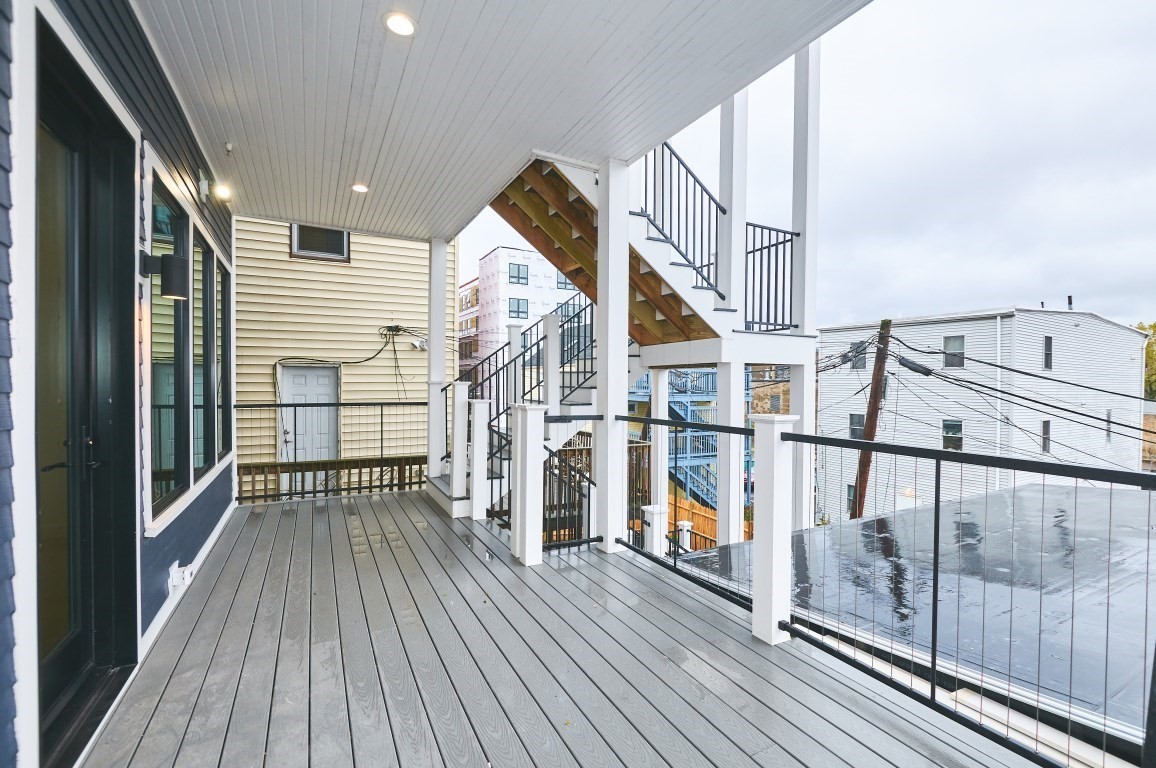 360 Meridian St # 5 Property Photo 5