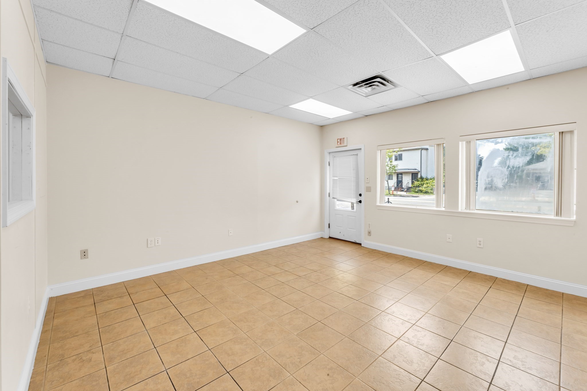 104 Spring Street Property Photo 2