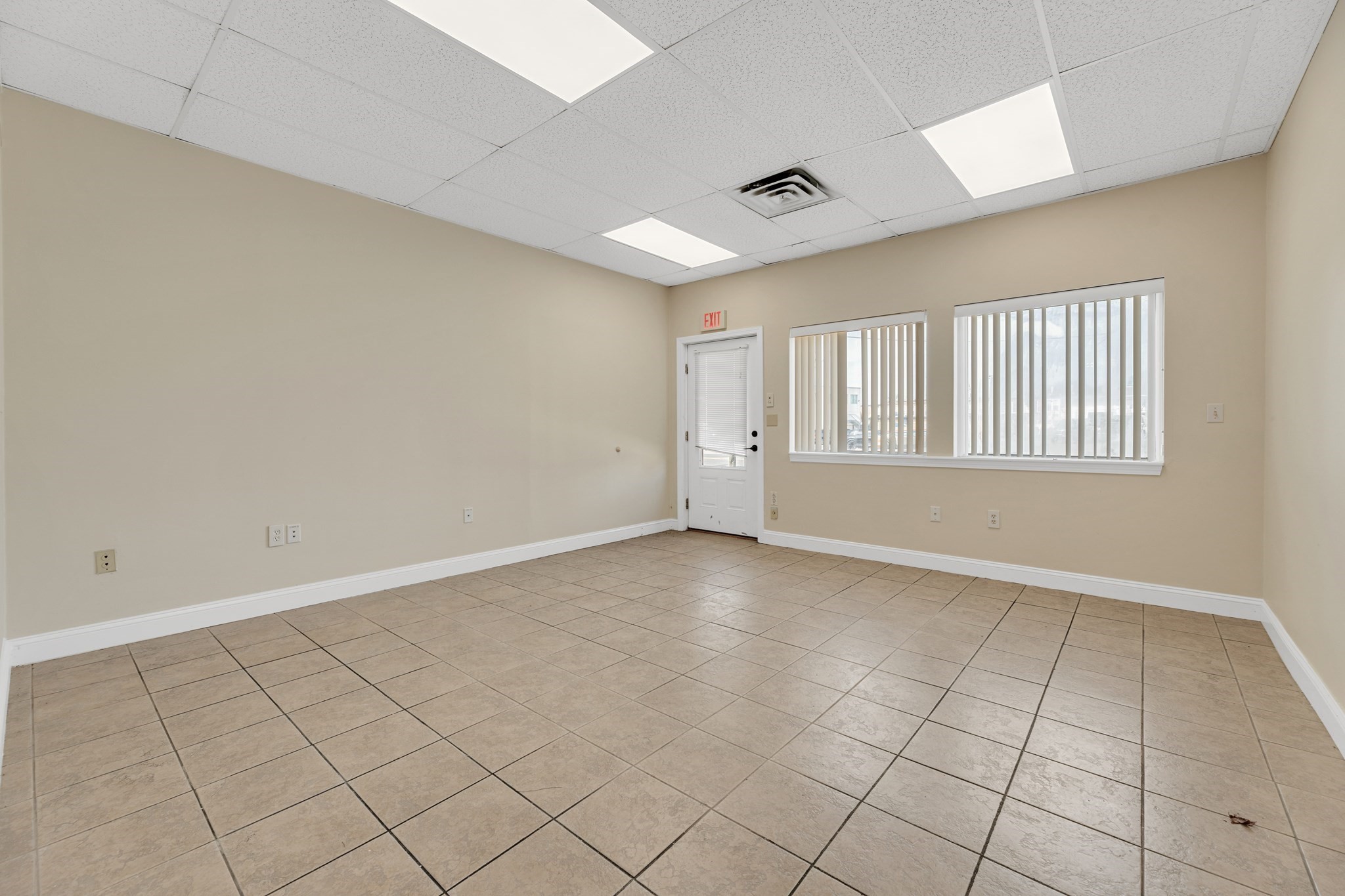 104 Spring Street Property Photo 8