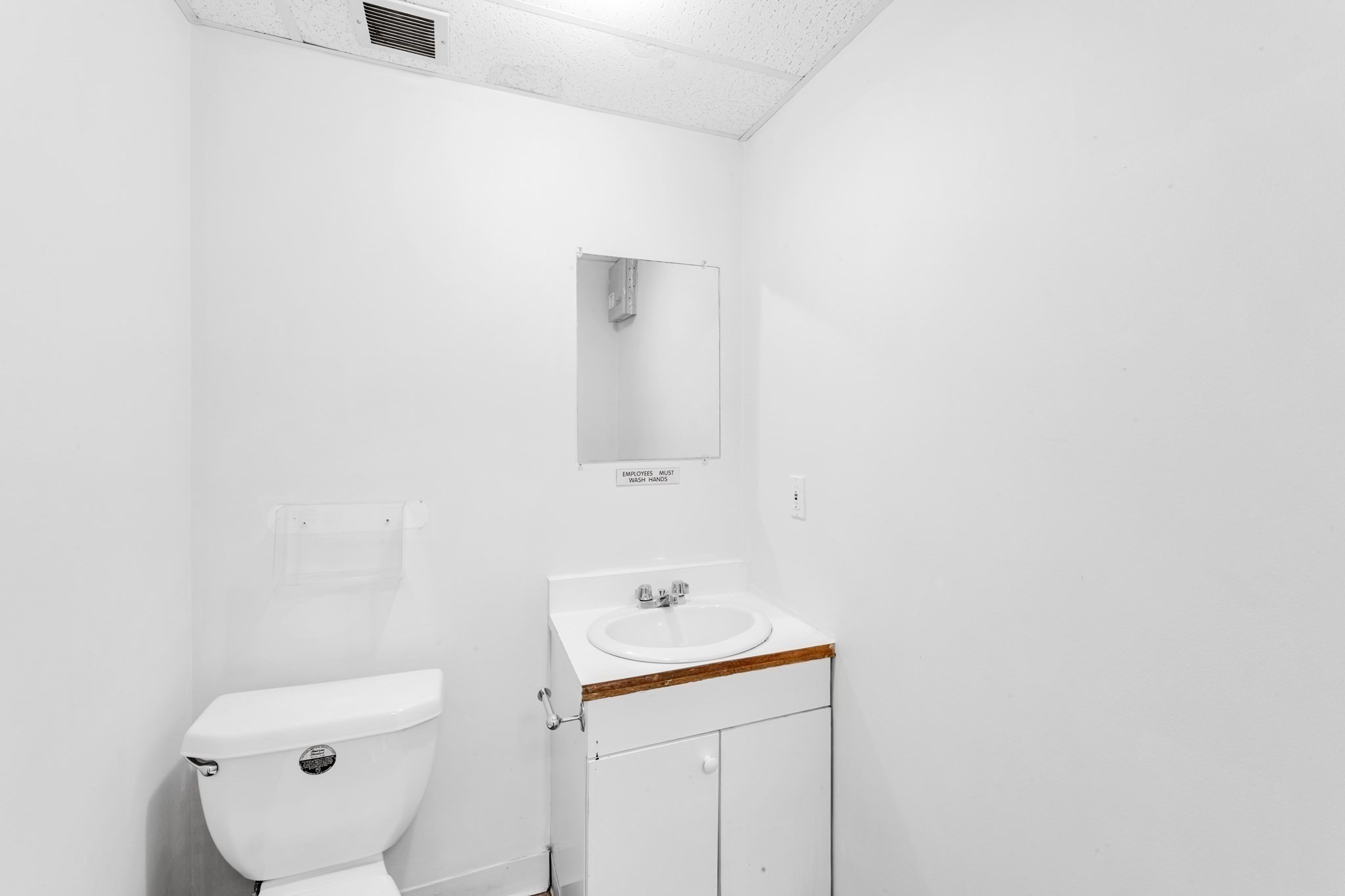 104 Spring Street Property Photo 9