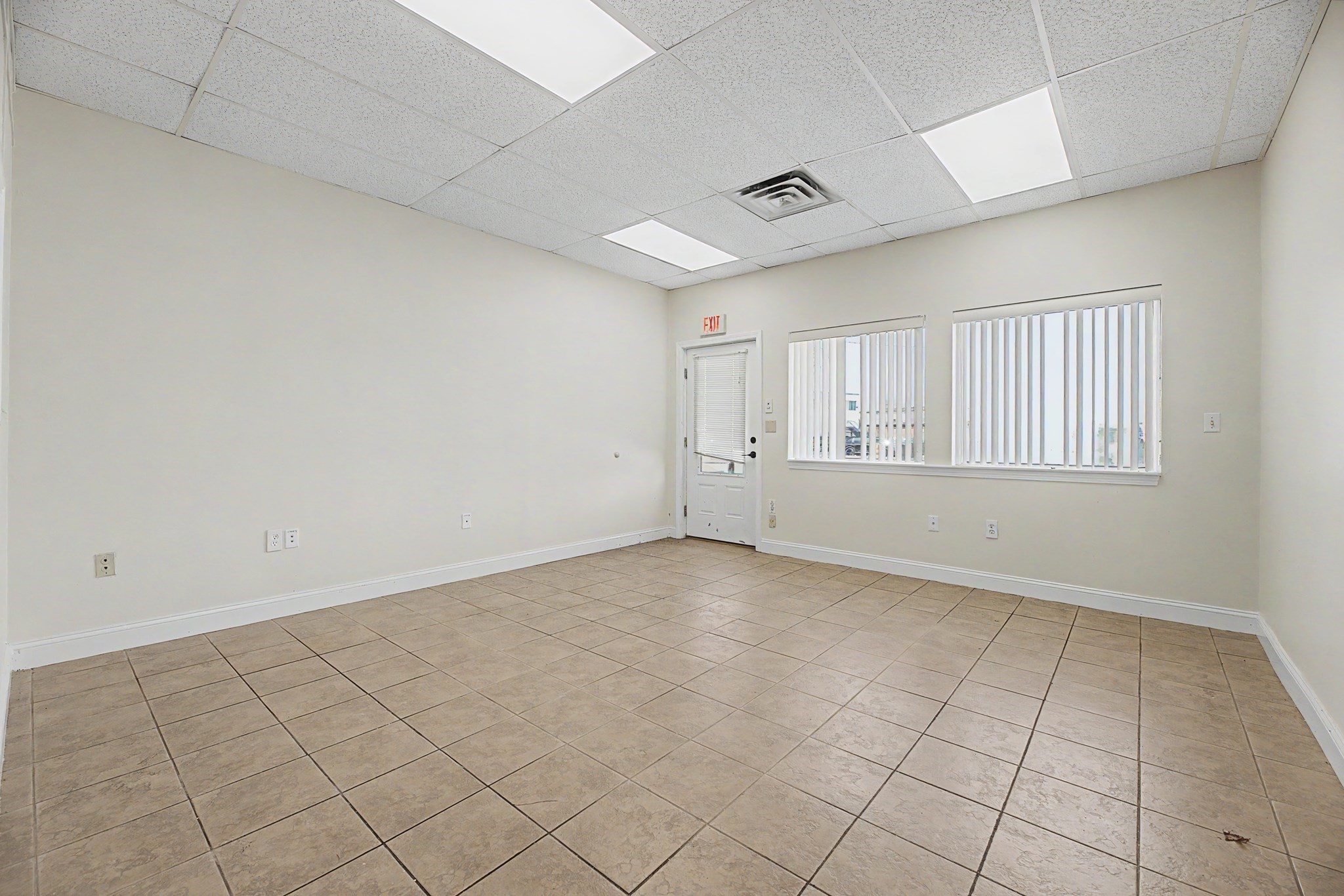 104 Spring Street Property Photo 11