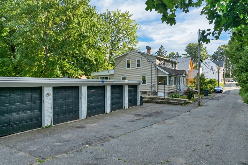 7 9 East River Place Property Photo 8