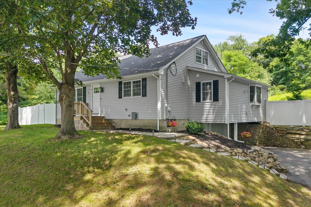 11 Mendon Road