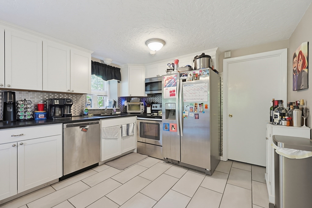 2 Mathurin Rd Property Photo 2
